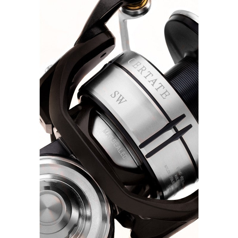 Макара за морски риболов - 21 DAIWA CERTATE SW 8000-H, детайл от макарата Certate SW.