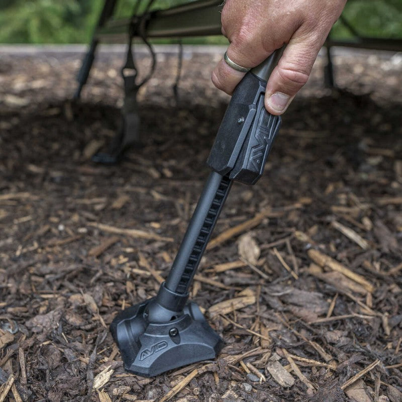 Легло - AVID CARP Benchmark LevelTech Bed setup with adjustable leg support