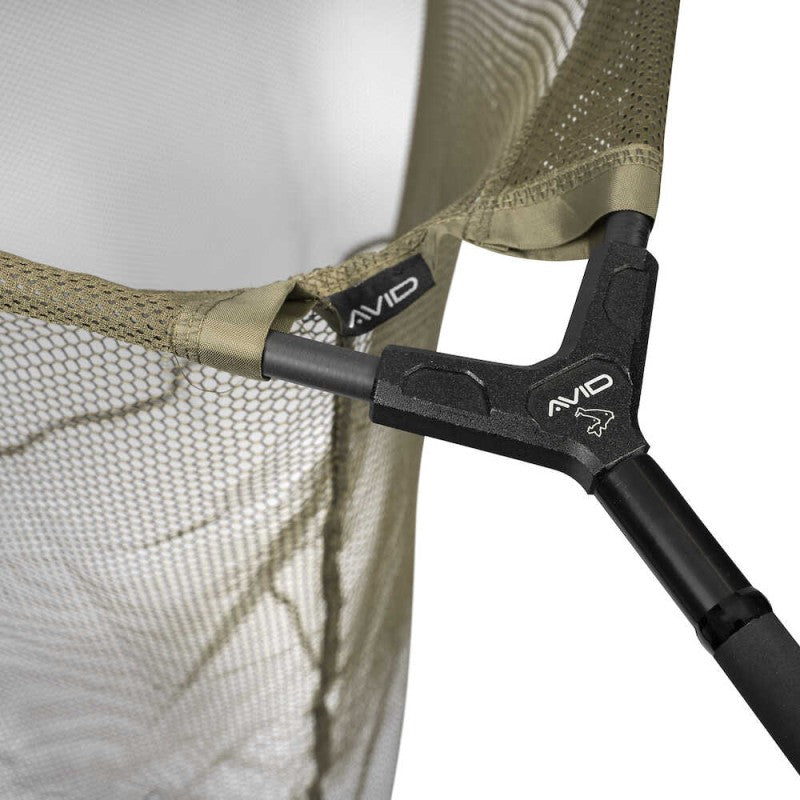 Шаранджийски кеп AVID CARP Breach Landing Net 42''- 1.80 метра