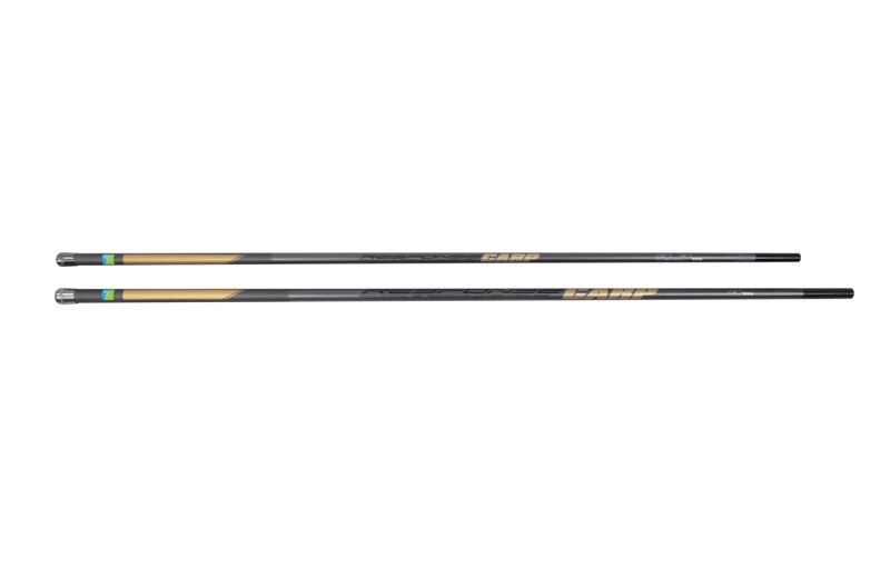 Дръжка за кеп PRESTON Response Carp Landing Net Handle с карбонова конструкция, дължина 2.70 м и 4.00 м, висока издръжливост.