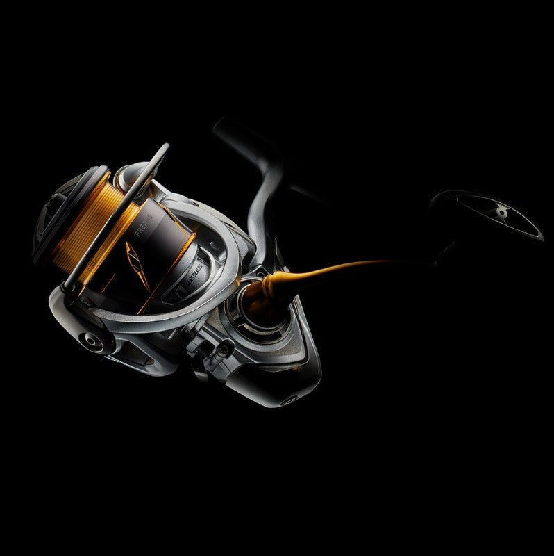 Спинингова макара - DAIWA 21 FREAMS LT - високотехнологична макара с Mag Sealed технология и модерен дизайн.