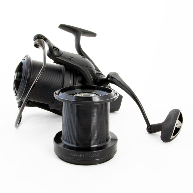 Шаранджийска макара Daiwa 19 BASIA 45 SCW QD