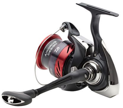 Макара с преден аванс DAIWA 23 NINJA MATCH & FEEDER с Airdrive дизайн и ергономично захващане.