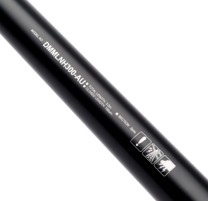 Щекерна дръжка за кеп DAIWA 24 MATCHMAN LANDING NET HANDLE - 3.00 метра, двусекционна с информация за модел и дължини.