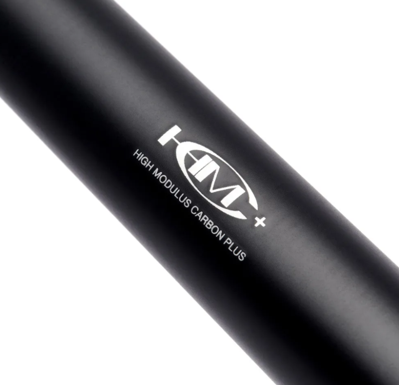 Щекерна дръжка за кеп DAIWA 24 MATCHMAN LANDING NET HANDLE - 3.00 метра с надпис HMC+ CARBON