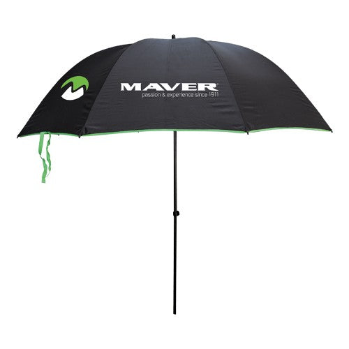 Чадър MAVER Nylon Umbrella Black - 2.50 метра с логото на MAVER и зелен акцент.