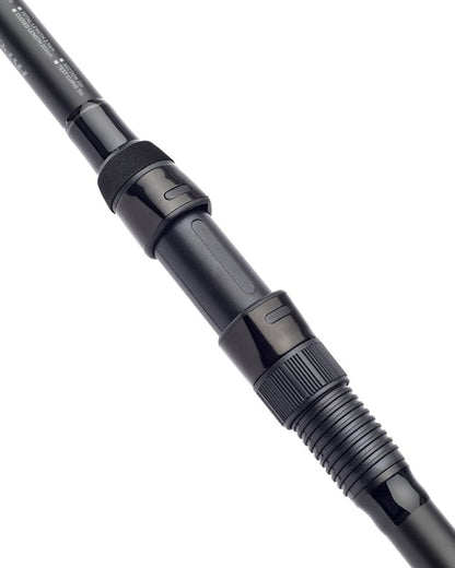 Шаранджийска SPOD въдица Daiwa Hyper Spod - 3.90m/5Lbs, детайл на дръжката и водачите на въдицата.