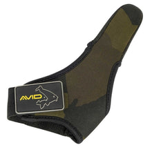 Напръстник AVID NEOPRENE FINGER STALL in camouflage design for fishing and outdoor activities.