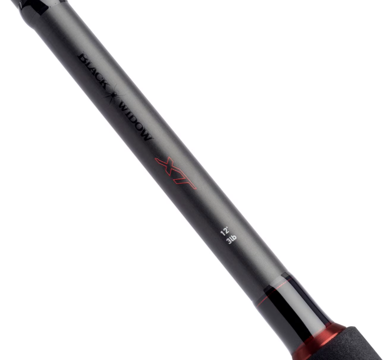Шаранджийска въдица Daiwa '22 BLACK WIDOW XT CARP 3.60m/3.90m с черна и червена украса, 12 фута и 3lb