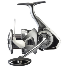 Макара с преден аванс DAIWA '23 EXCELER – усъвършенстван ротор с Airdrive дизайн за по-добро представяне.