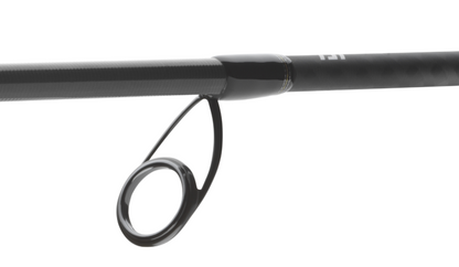 Спинингова въдица DAIWA 23 MORETHAN SHAD ATTACK - 2.40m/2.55m/2.70m, детайл на високо качество и конструкция.