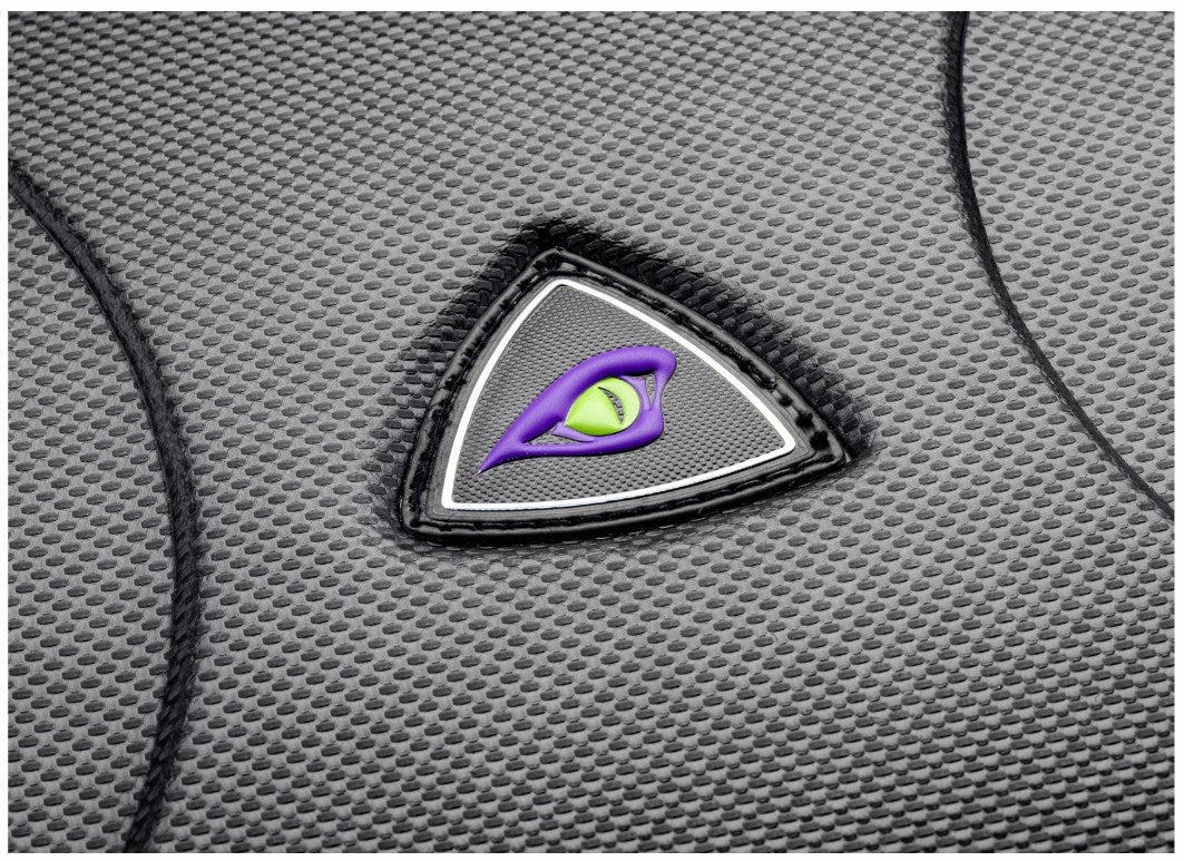 Logo на чанта за примамки DAIWA PROREX ROVING BAG, черен фон с текстурирана повърхност.