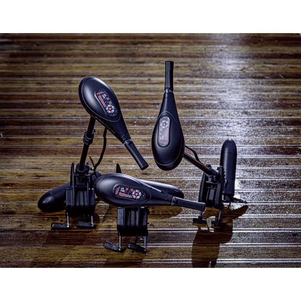Електрически двигател RHINO BE35 BLACK EDITION ELECTRIC OUTBOARD MOTOR displayed on a wooden surface.