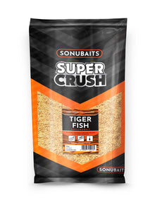Захранка SONUBAITS Super Crush Tiger Fish - 2kg в опаковка с черен и оранжев дизайн.