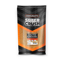 Захранка SONUBAITS Salted Caramel Groundbait - 2kg в опаковка, идеална за риболов и смесване.