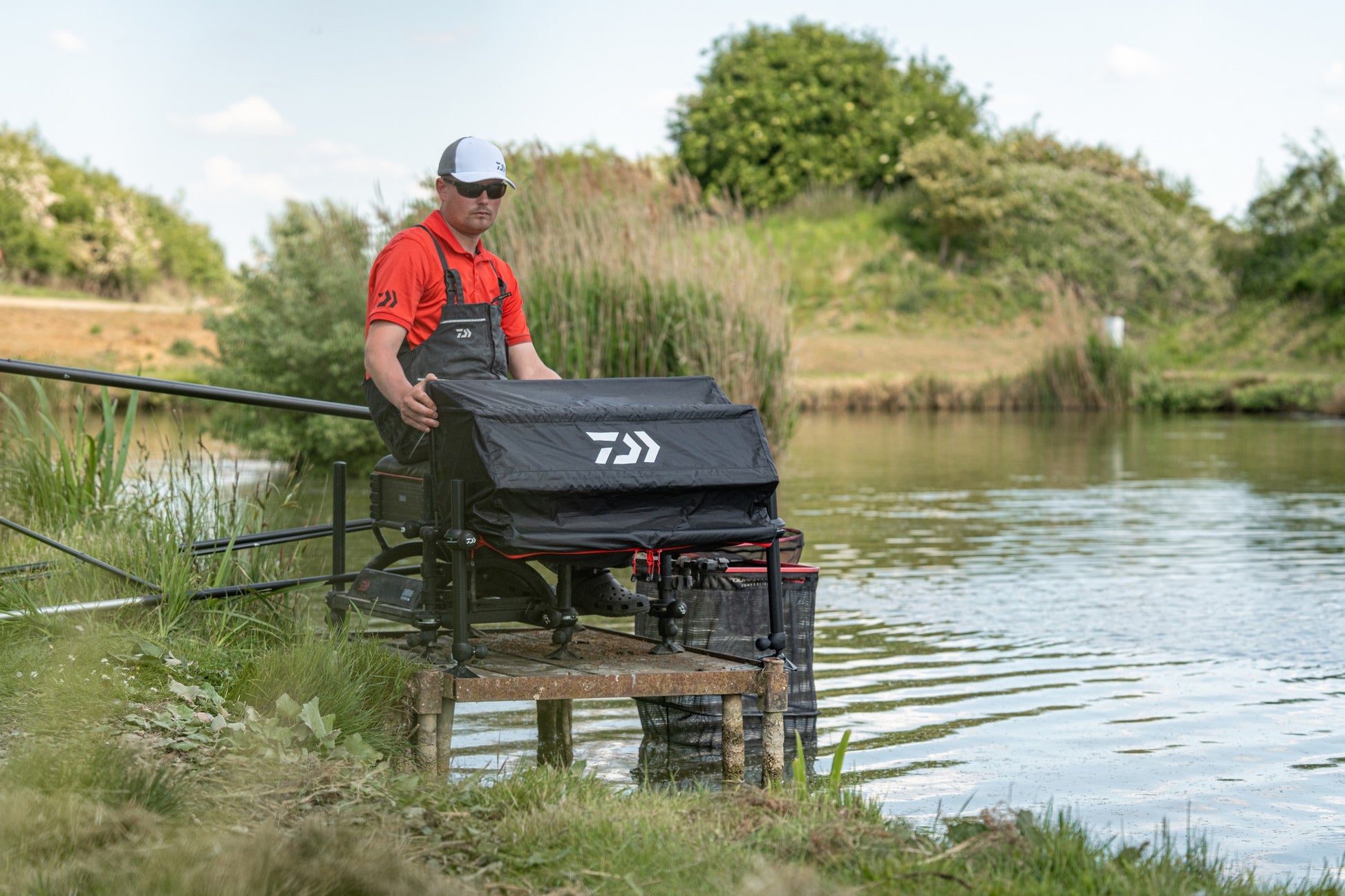 DAIWA SLIDE TRAY AWNING – Large