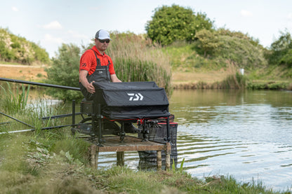 DAIWA SLIDE TRAY AWNING – Large