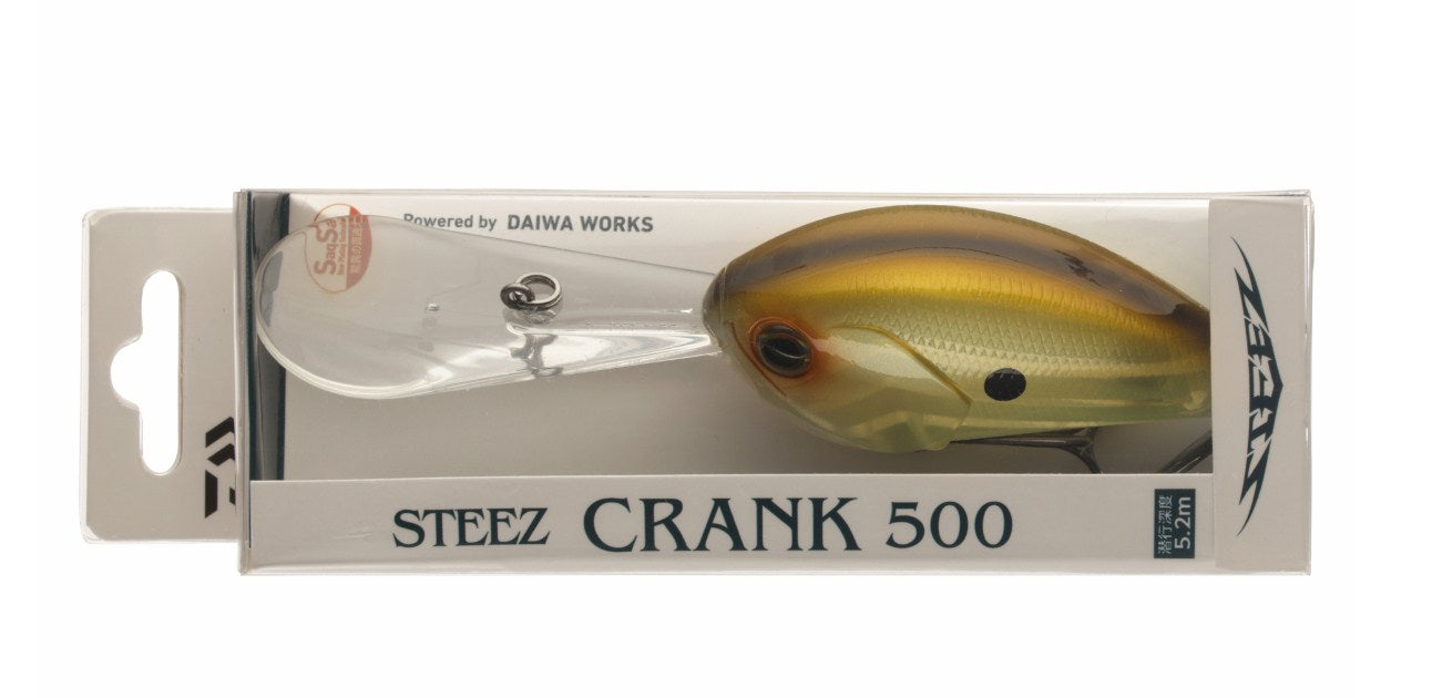Воблер DAIWA STEEZ CRANK 500F-DR - 7.0cm/27.8gr in a package showcasing its design and features.