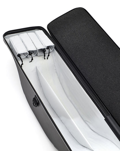 Твърд калъф за въдици DAIWA TOURNAMENT ROD CASE interior view with padded compartments for protection.